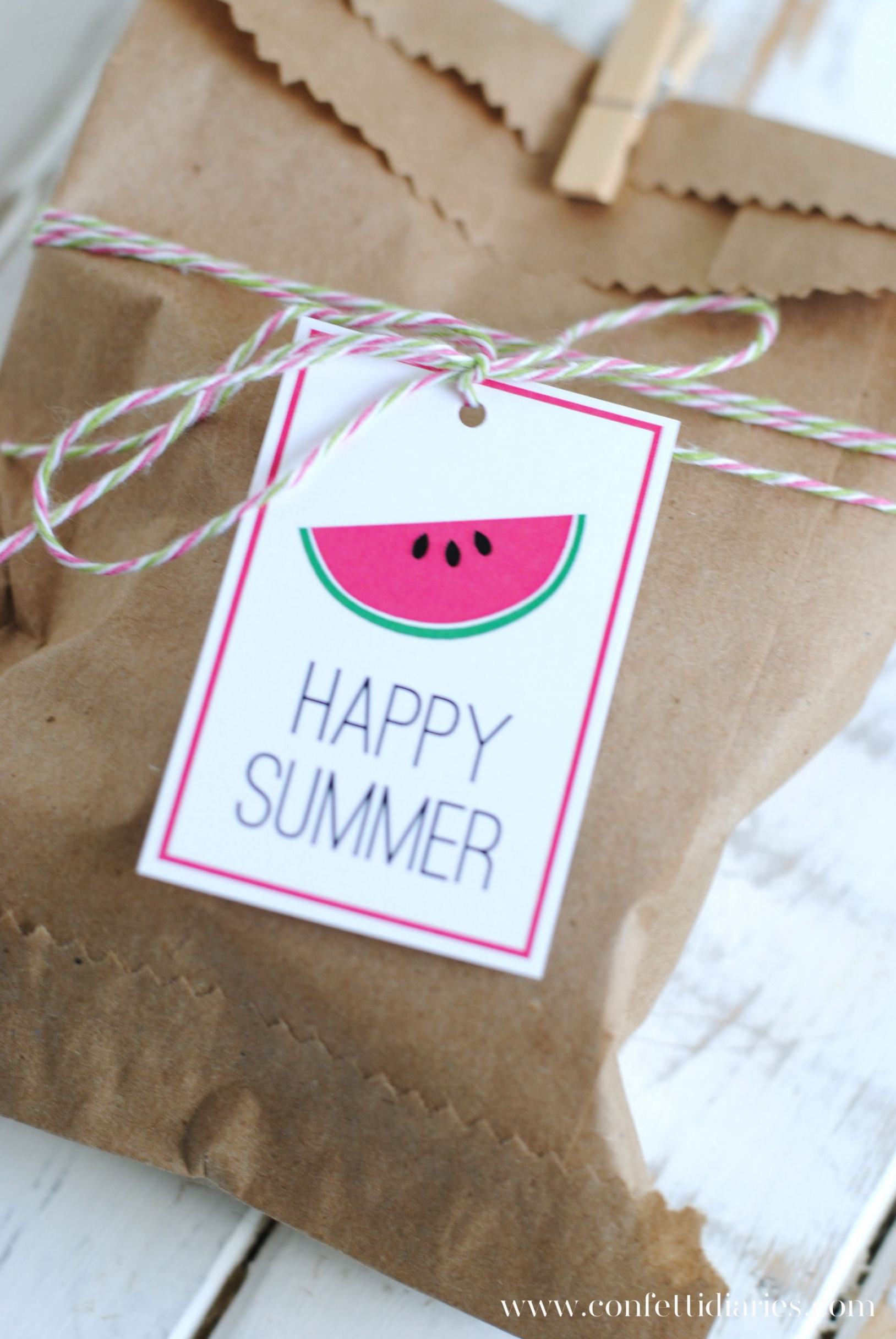 Free Printable Happy Summer Tags -