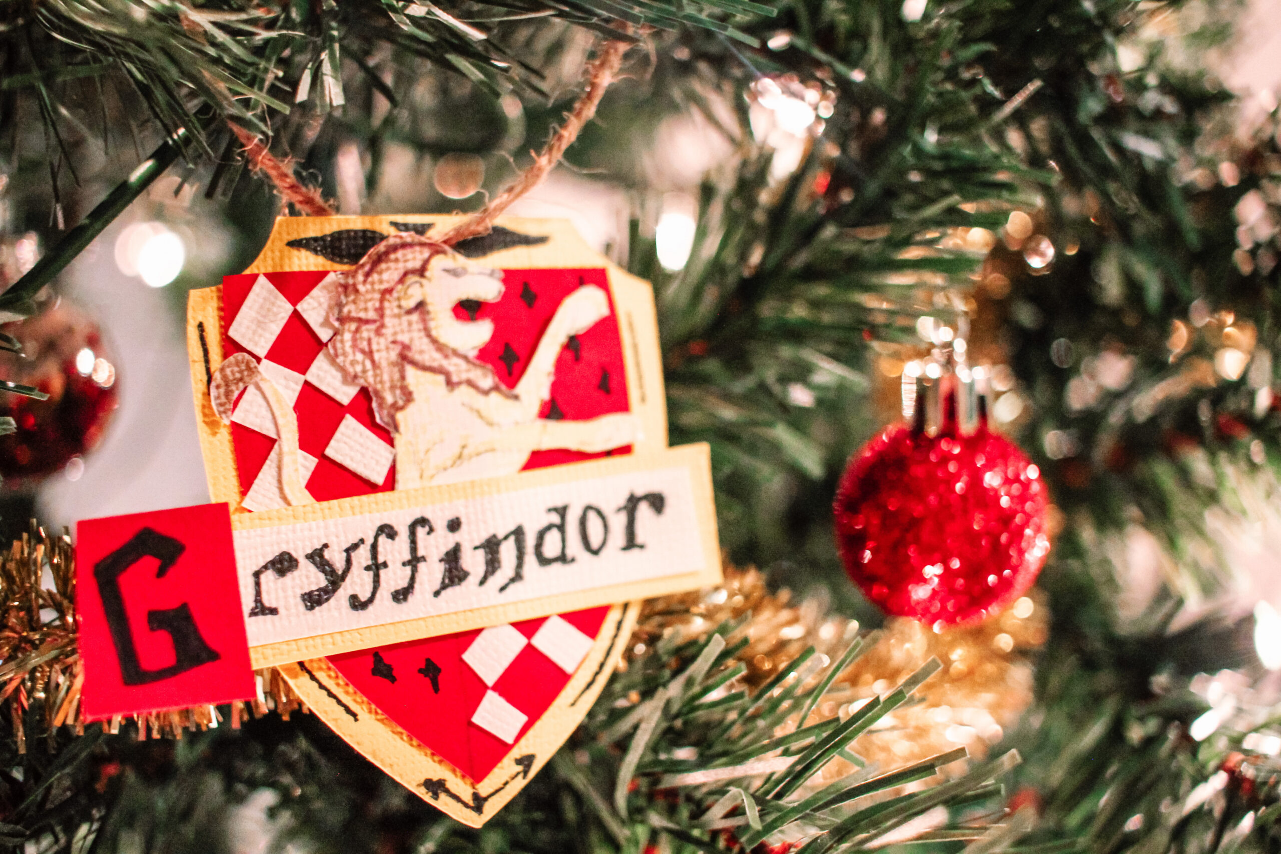 DIY Harry Potter Christmas Tree  Free Printable Ornaments